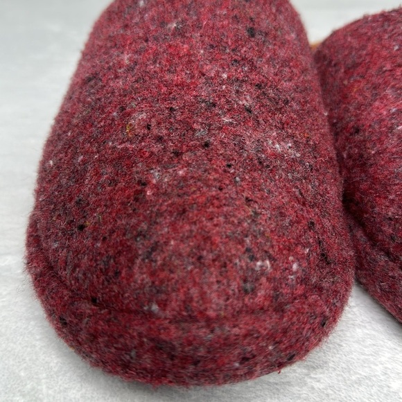 Allbirds Wool Runners Slippers Unisex Cozy Red Slippers M 6.5 F - Picture 2 of 8